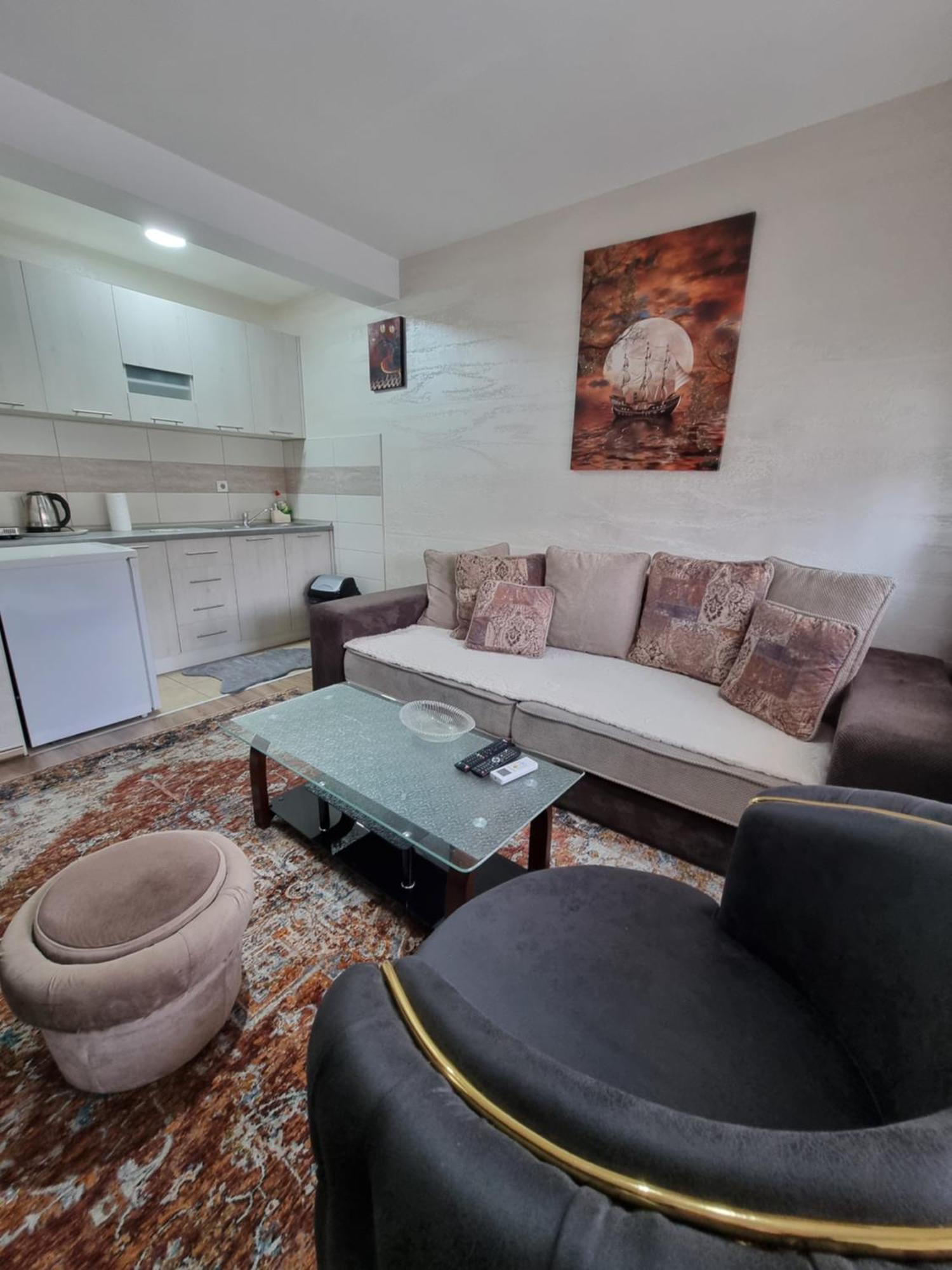 Avio Apartmani 2018 Нови-Пазар Экстерьер фото