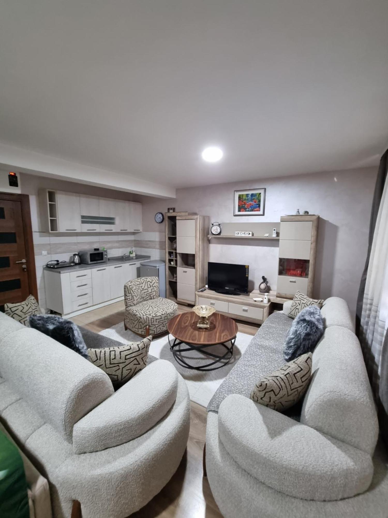 Avio Apartmani 2018 Нови-Пазар Экстерьер фото